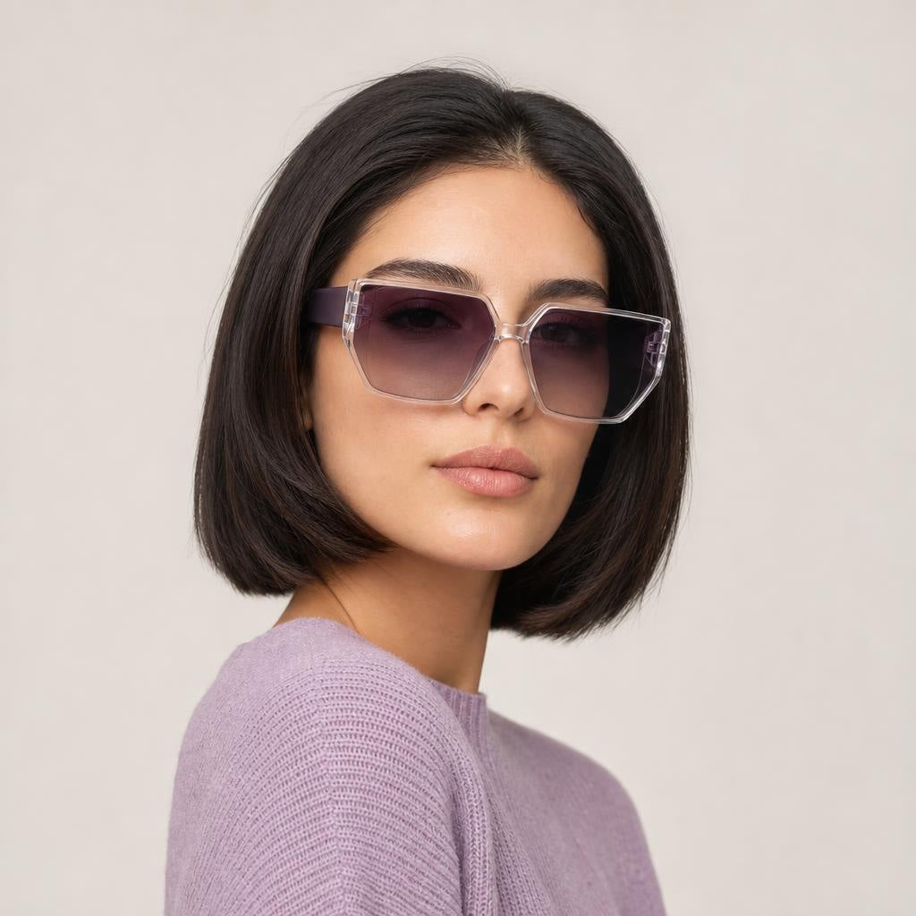 Rivera Eyewear Barcelona – modelo luciendo los lentes